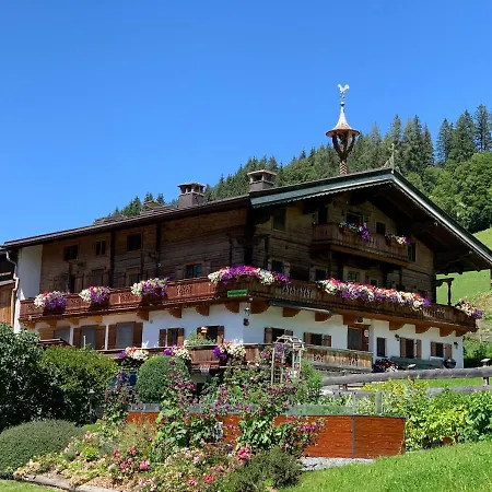 Reitstall Henntalhof * Kitzbühel